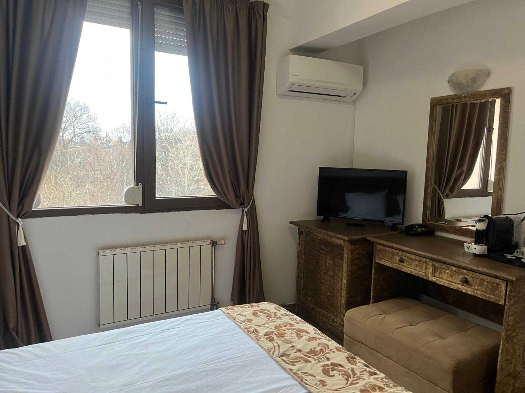 Andesite Boutique Residence Hotel София Экстерьер фото