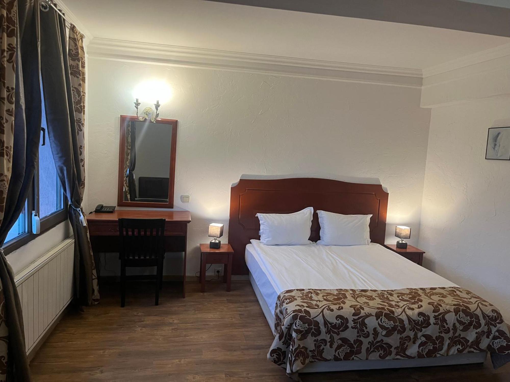 Andesite Boutique Residence Hotel София Экстерьер фото